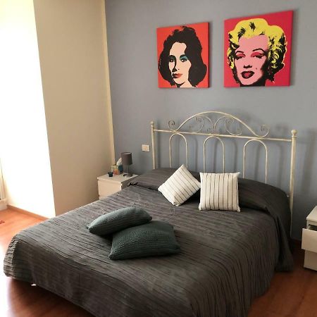Irides Rooms A Un Passo Dai Parchi Divertimento Lazise Exteriör bild