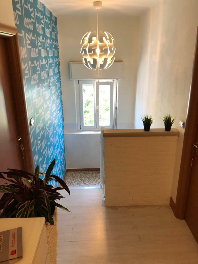 Irides Rooms A Un Passo Dai Parchi Divertimento Lazise Exteriör bild