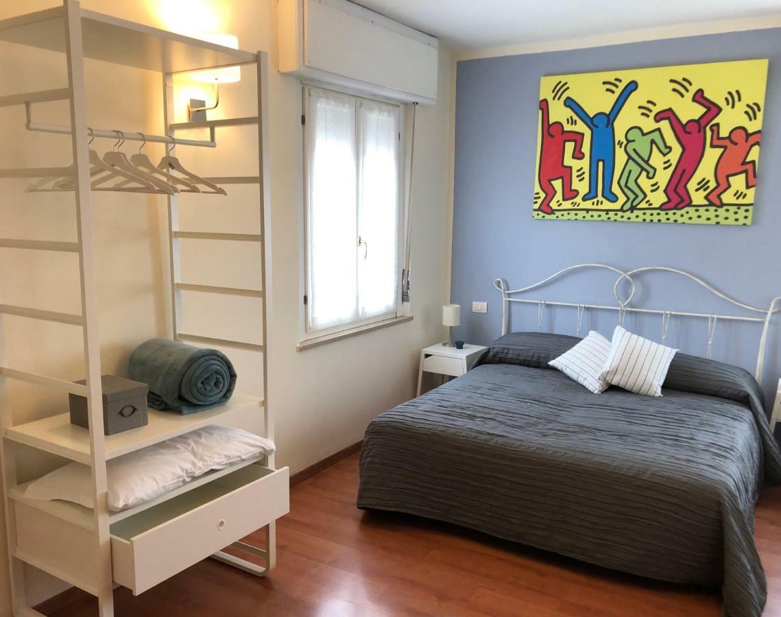 Irides Rooms A Un Passo Dai Parchi Divertimento Lazise Exteriör bild